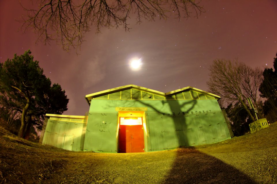Slottsskogsobservatoriet by night. Foto: Henrik Sandgren.